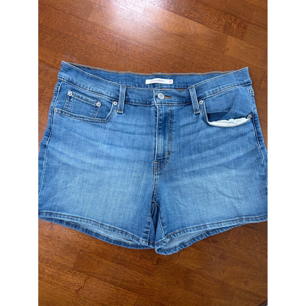 Levi's Mid Length Shorts Women 32 Blue Denim Mid Rise Stretch Casual